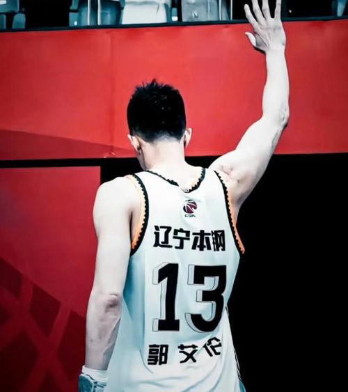 B体育app快讯:辽宁飞豹战胜山东西王,郭艾伦状态火热,辽宁飞豹vs山东王者